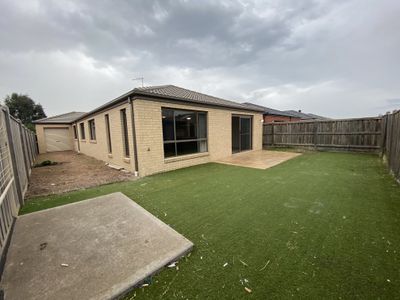 12 Casino Parade, Point Cook