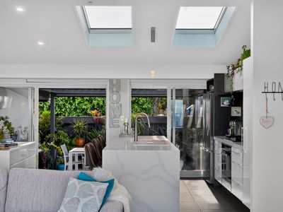 1/64 Seaview Road, Castor Bay