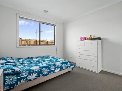2 Pigdon Street, Weir Views