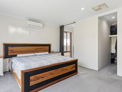 10 Teague Way, Lakelands