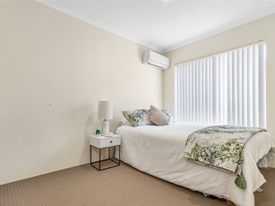 52 Namatjira Way, Kenwick
