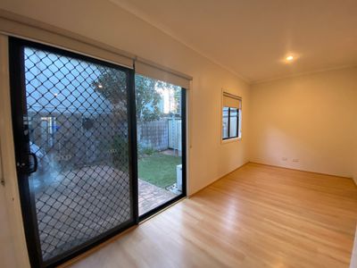 12 / 2-6 Kelly Street, Werribee