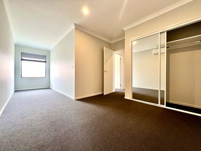 18 NEWFOUNDLAND CIRCUIT, Bonnie Brook