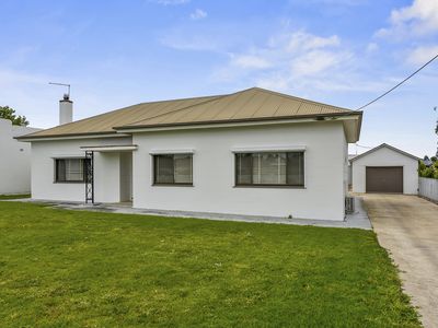 157 Bay Road, Mount Gambier