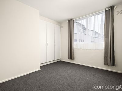 12 / 10 Heather Avenue, Brooklyn