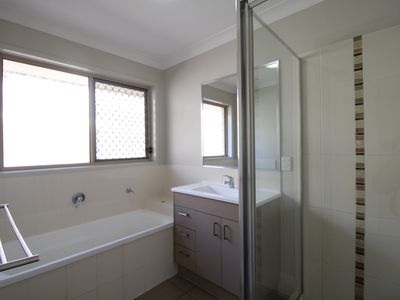 10 Forest-Oak Court, Chuwar