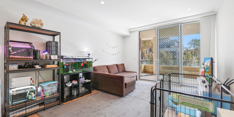 A111 / 11-27 Cliff Road, Epping