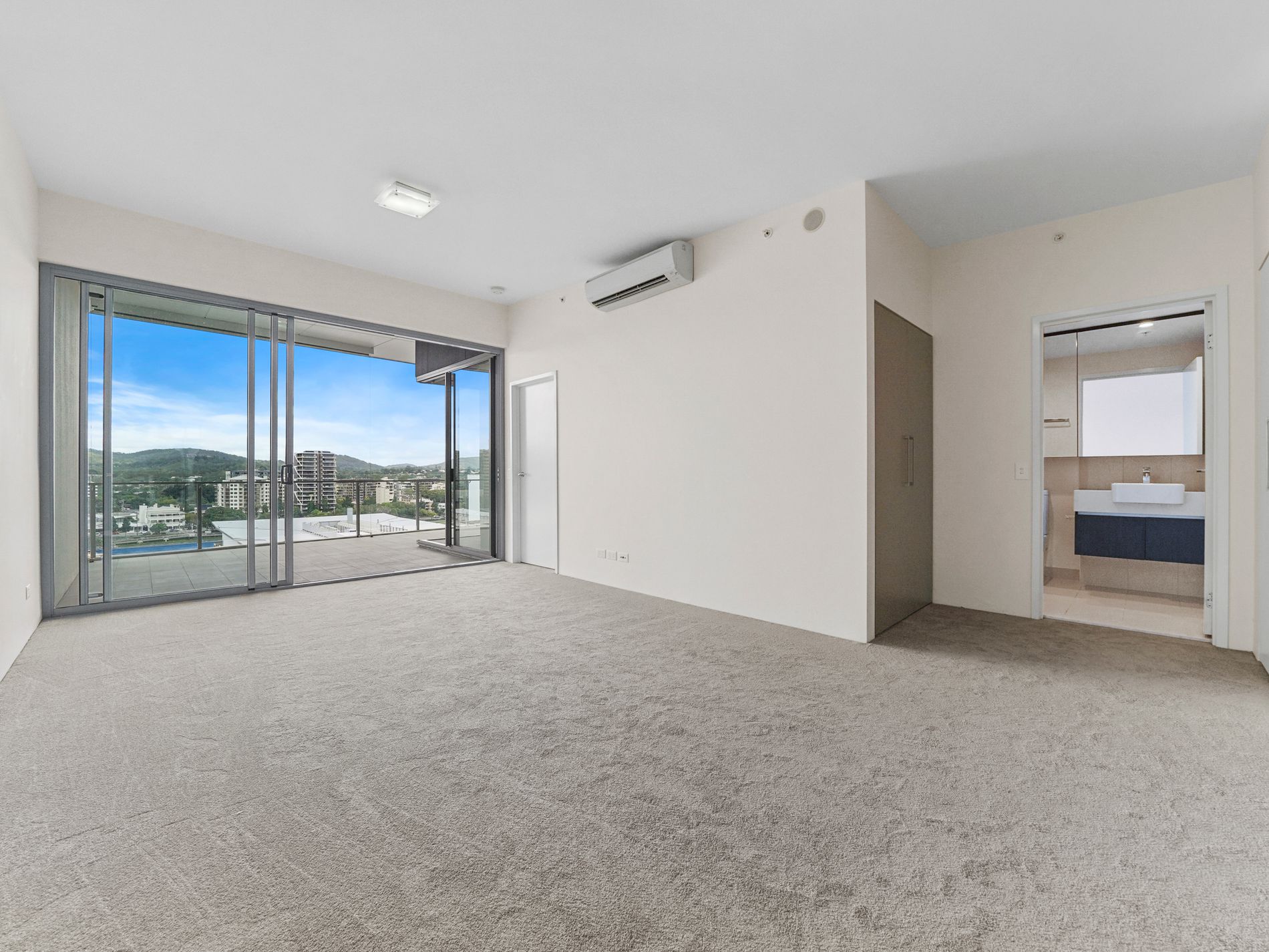 11103 / 30 Duncan Street, West End