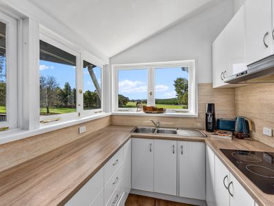 101 Thomas Drive, Mount Burr