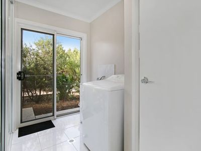 10 Howlong Rd, Rutherglen