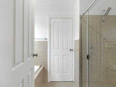 1 / 1653 Golden Grove Road, Greenwith