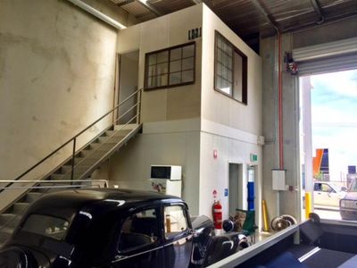 2 / 83 Riverside Avenue, Werribee