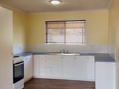 10 Burns Street, Fernvale