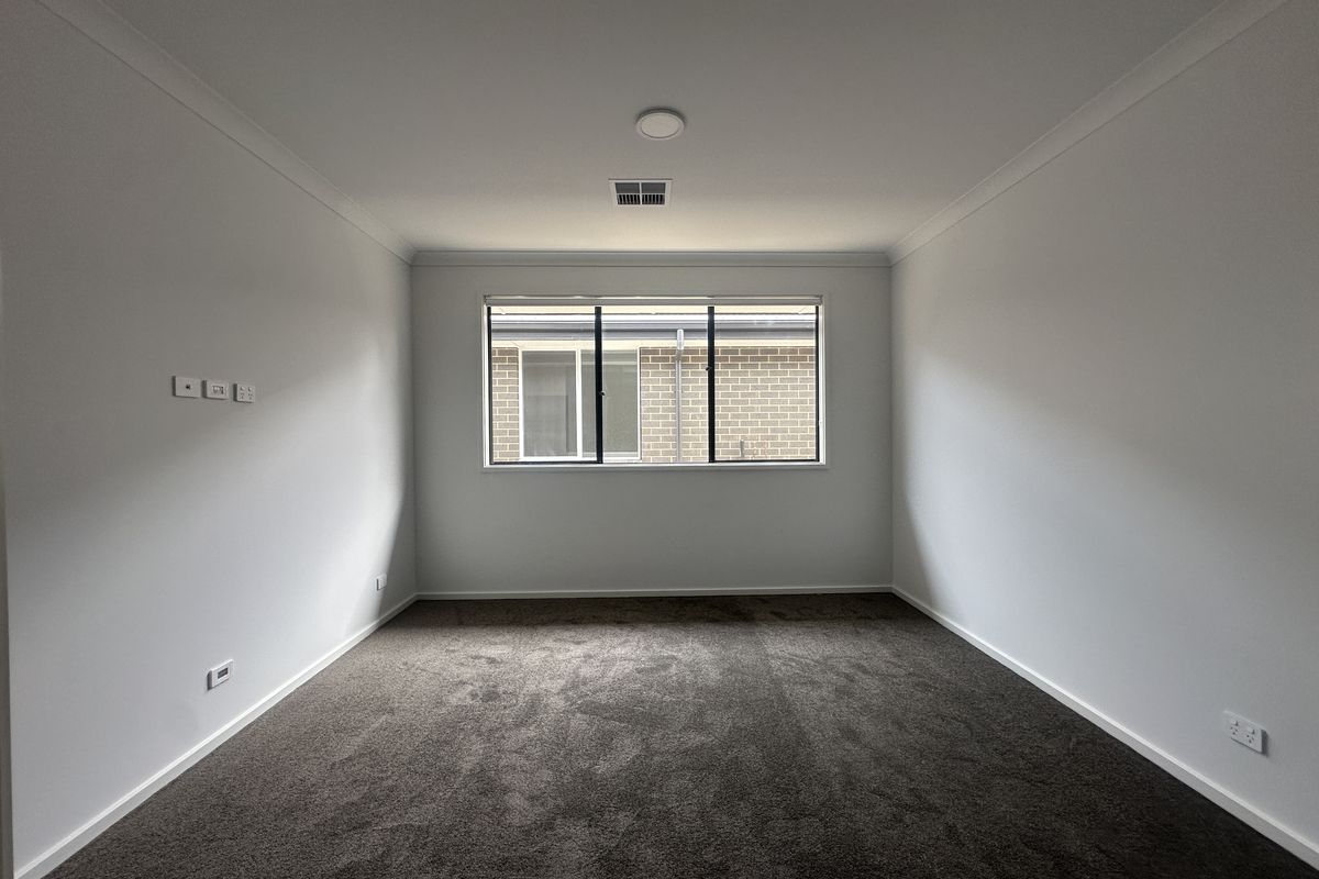 4 Raylene Court, Blakeview