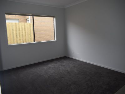 3 Fairlane Court, Cranbourne East