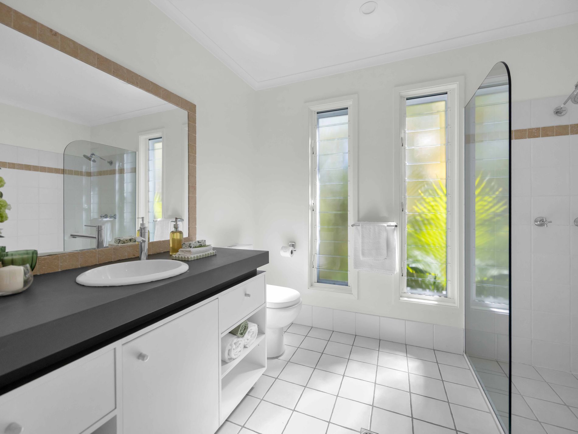 2 / 23 Sobraon Street, Sunrise Beach