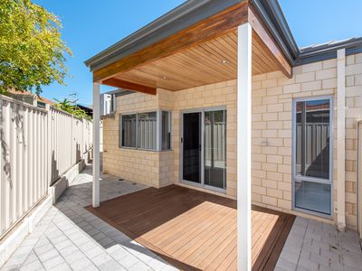 33D Apara Way, Nollamara