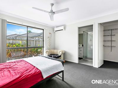 1 / 27 Cheyne Circuit, Tinana