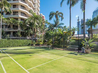 19 / 19 AUBREY STREET, Surfers Paradise