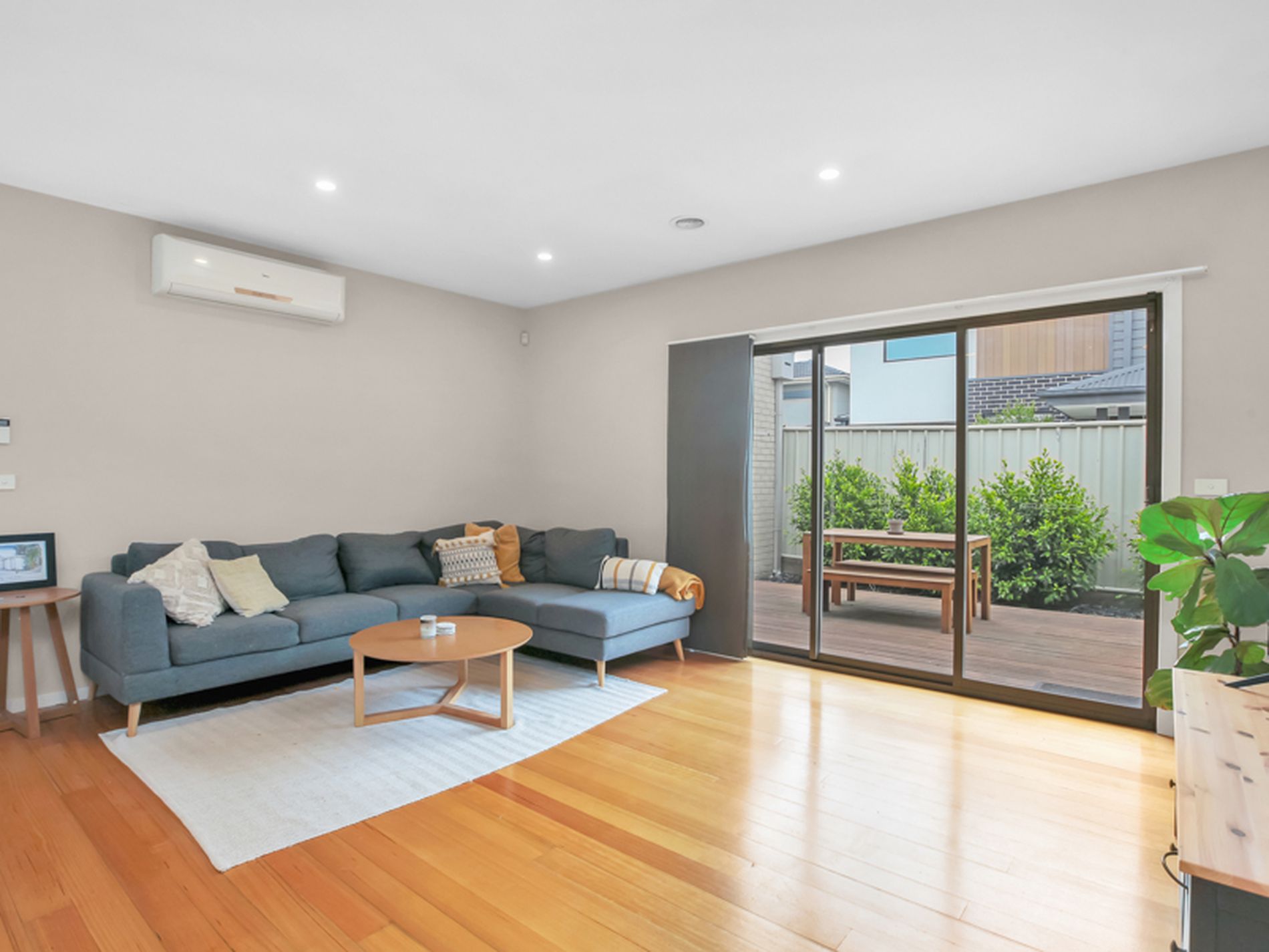 2 / 48 Eames Avenue, Brooklyn