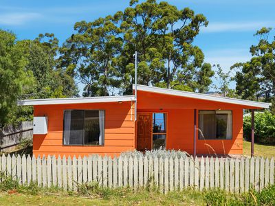 2 Cray Point Parade, Eggs And Bacon Bay