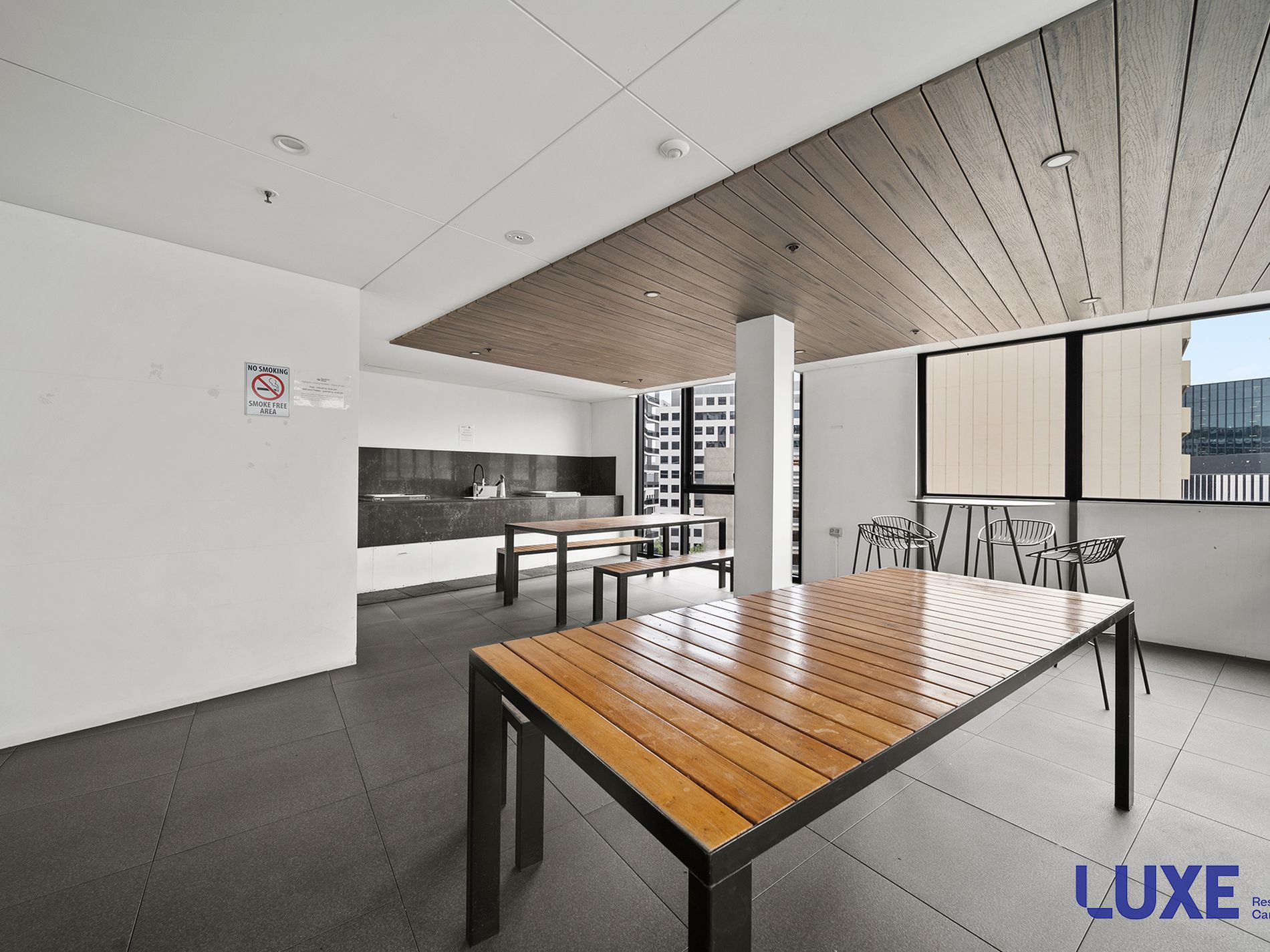 29 / 260 City Walk, City