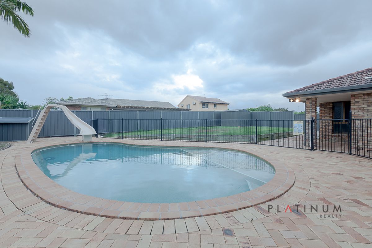 5 Turnberry Court, Robina