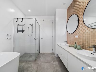 102 & 102a Kalang Road, Edensor Park