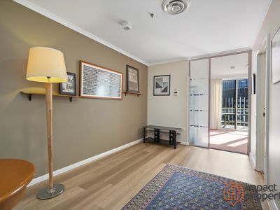 709 / 2 Akuna Street, City