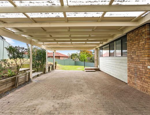5 Philo Cl, Rosemeadow