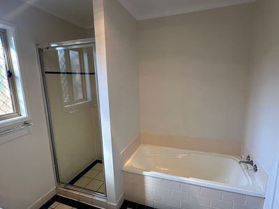 9 / 3 ROSEGUM PLACE, Redbank Plains