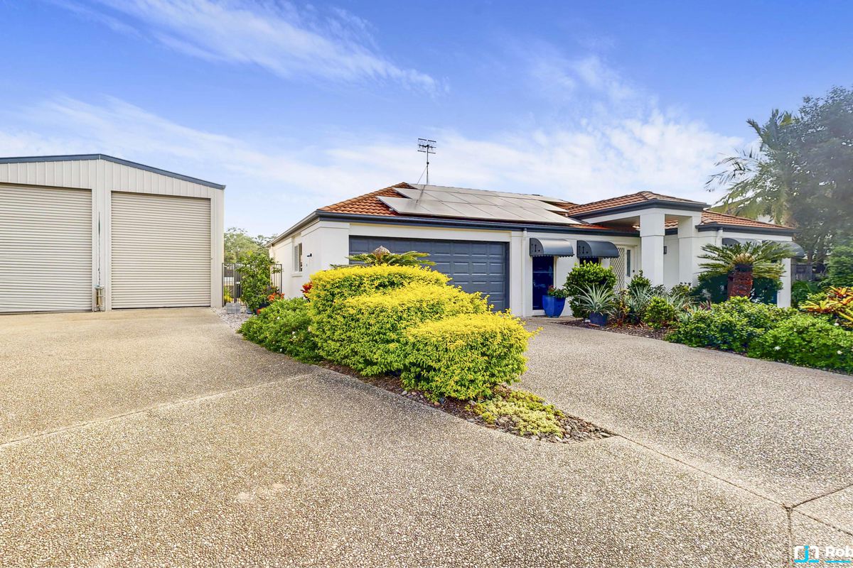 4 Feathertail Court, Tewantin