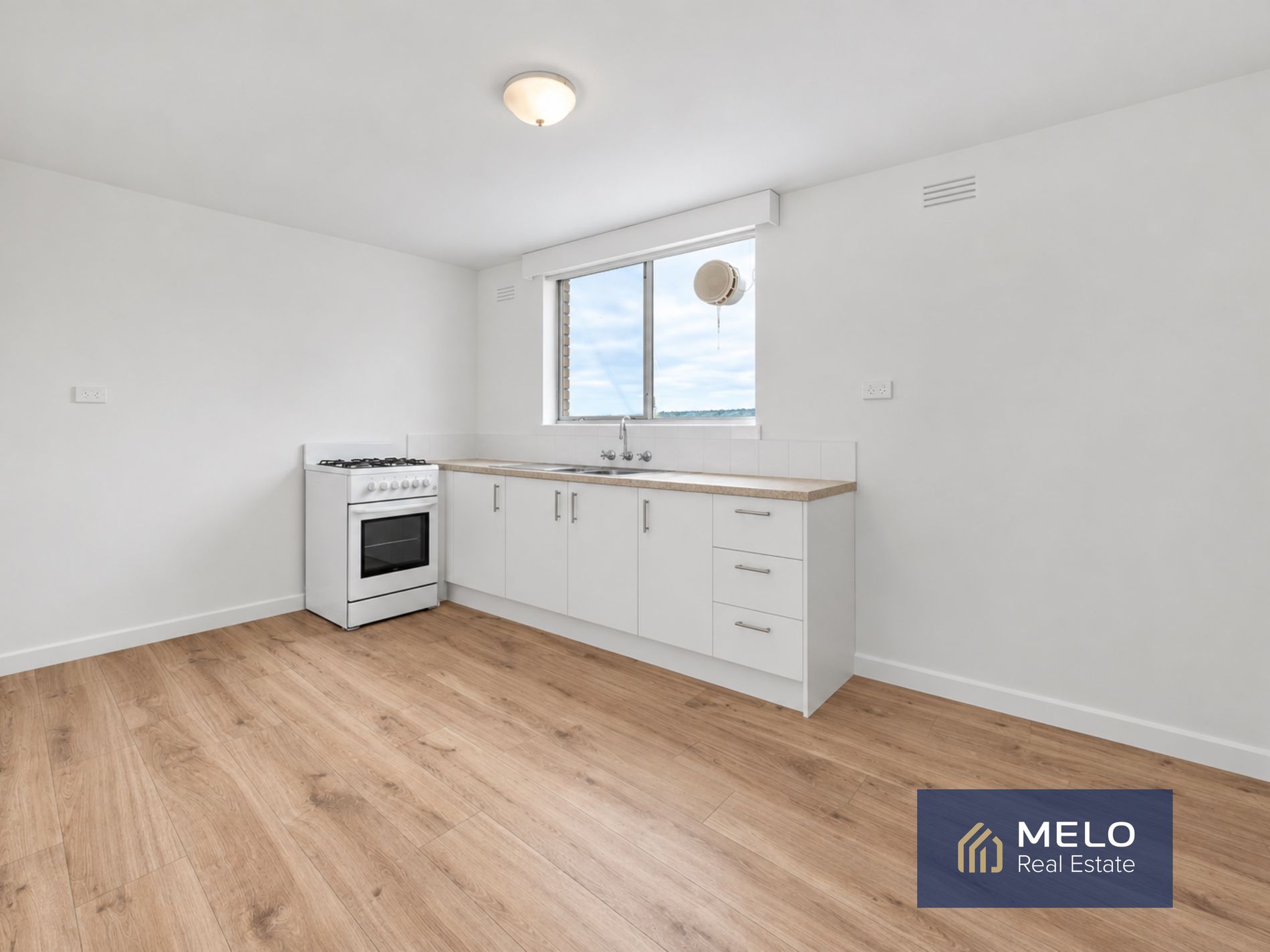 8 / 53 Hyde Street, Footscray