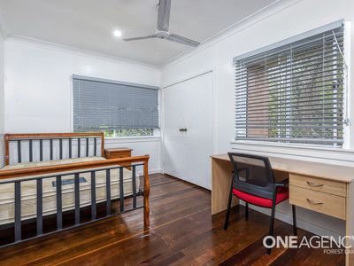38 Hyacinth St, Inala