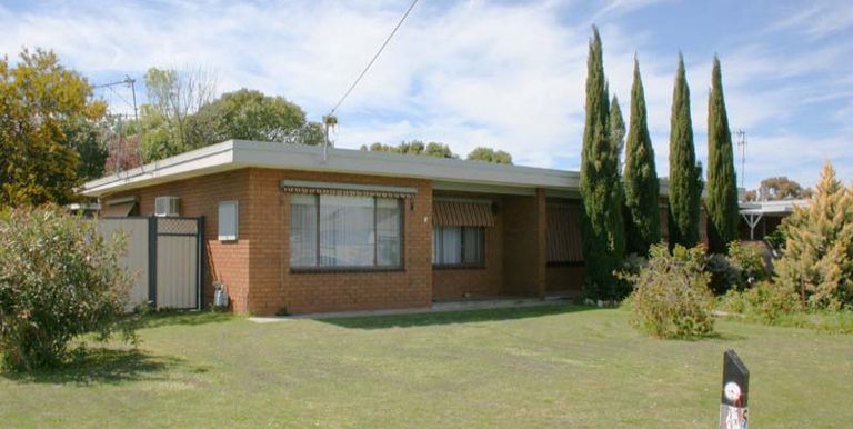 1 / 13 Lewis Street, Euroa