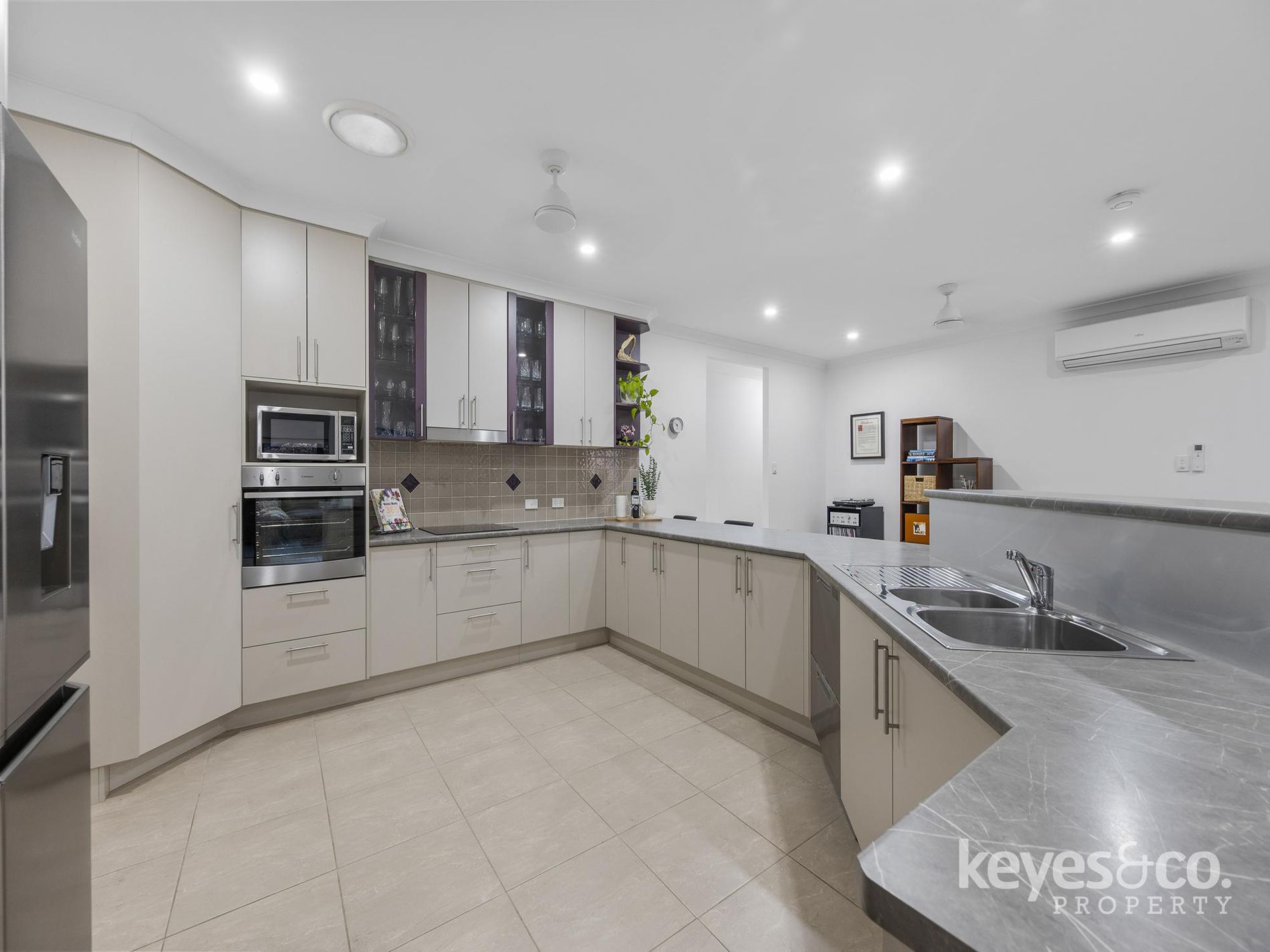 88 River Boulevard, Idalia