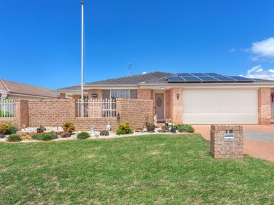 1 / 18 AMANDA CRESCENT, Forster