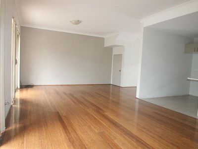 12 / 3 Broe Ave, Arncliffe