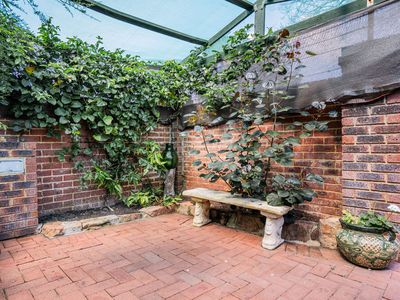 17 Shadwell Court, Caversham