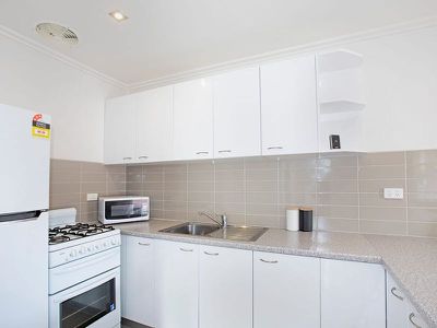 1 / 379 Shannon Avenue, Newtown