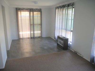 19 Bunker Avenue, Nanango