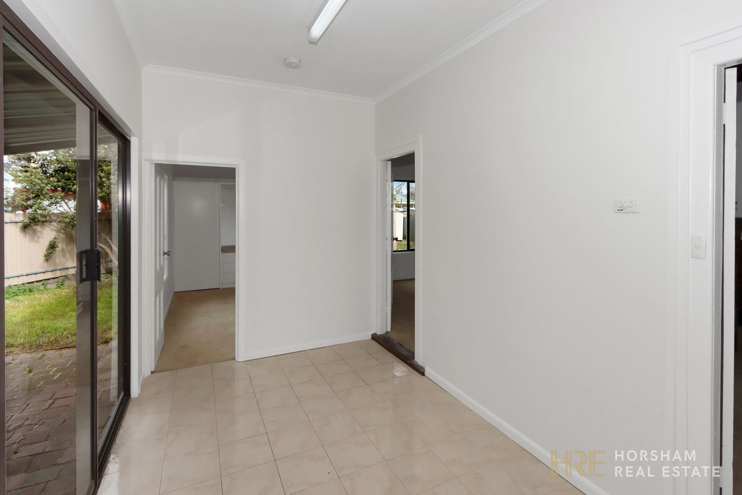 6 Railway Avenue, Horsham