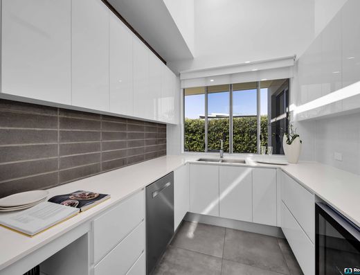 Inspired Design, Seamless Living, Prestigious Address image 10