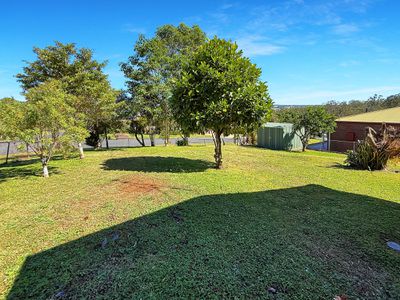 35 DANBULLA CRESCENT, Atherton