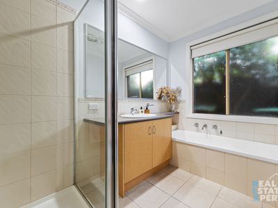 7 Vezelay Court, Narre Warren South