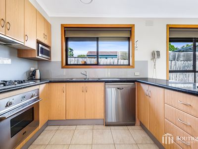 2 Thornton Court, Dandenong North