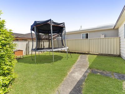 18 Belbowrie Street, Canton Beach