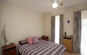 1 Regent Close, Berwick