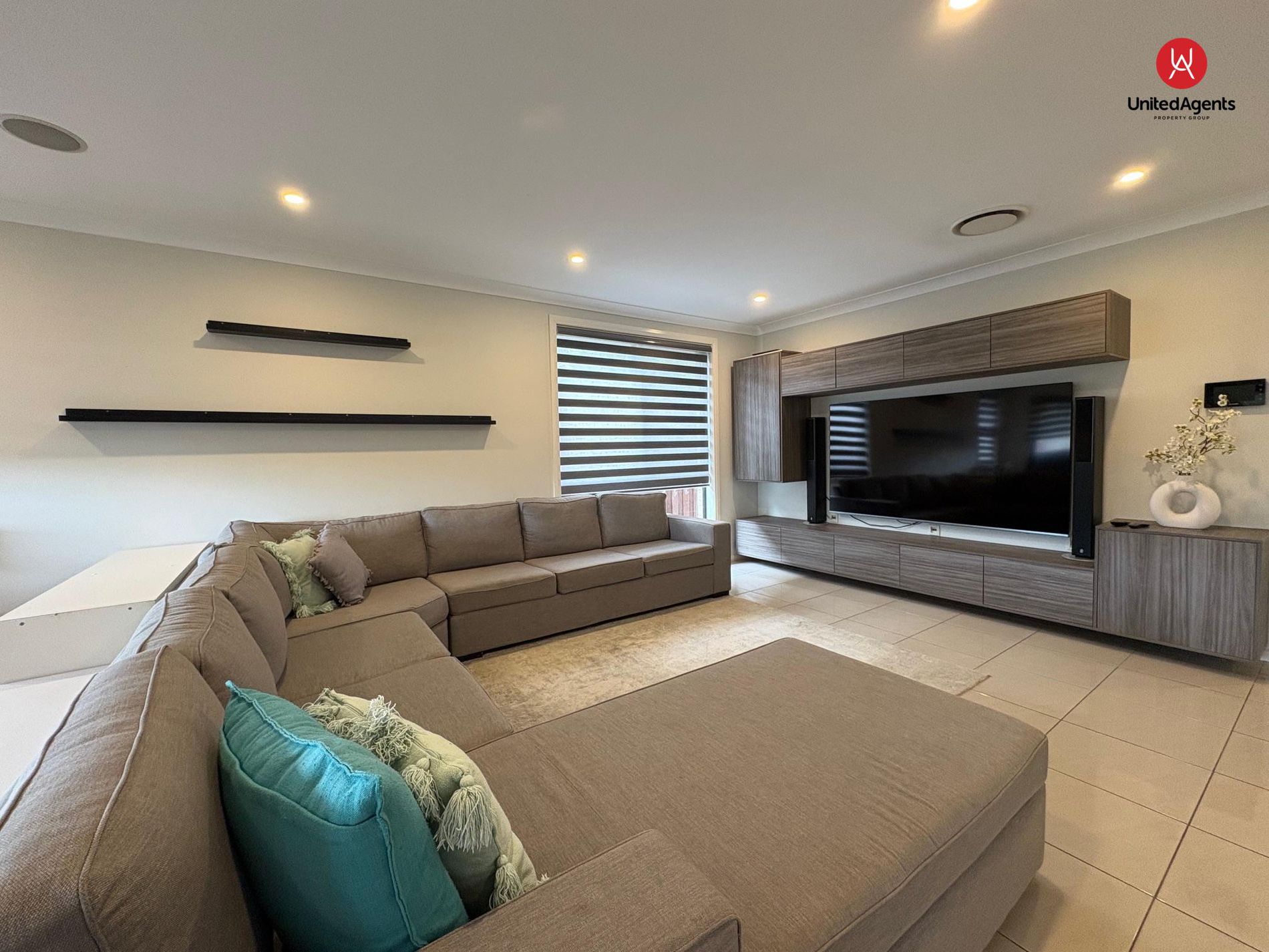 33 Faverolle Drive, Spring Farm