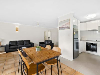 7 / 22 Carr Street, St Lucia